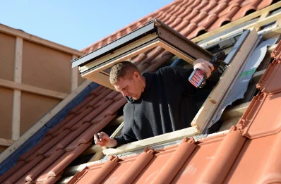Pose de fenêtres de toit Velux à Fertans